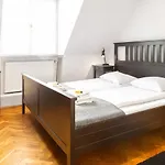 2 Bedroom Apartment, Heart Of Tomasza St * Kraków