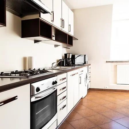 2 Bedroom Apartment, Heart Of Tomasza St * Krakow