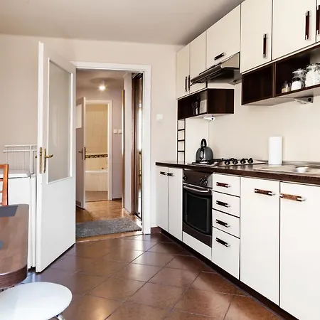 2 Bedroom Apartment, Heart Of Tomasza St