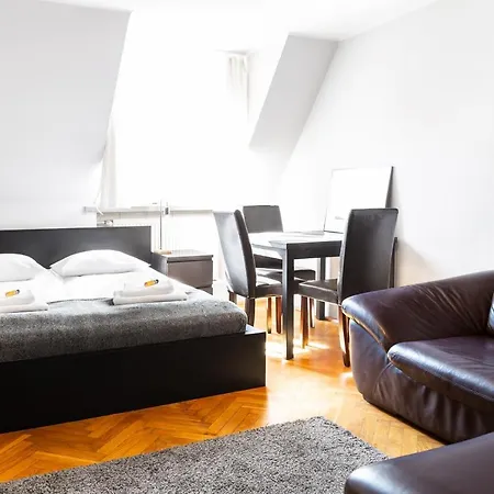 Apartment 2 Bedroom Apartment, Heart Of Tomasza St *