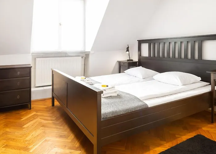 2 Bedroom Apartment, Heart Of Tomasza St * Kraków
