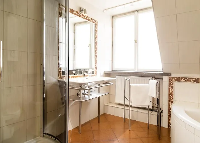 2 Bedroom Apartment, Heart Of Tomasza St * Kraków